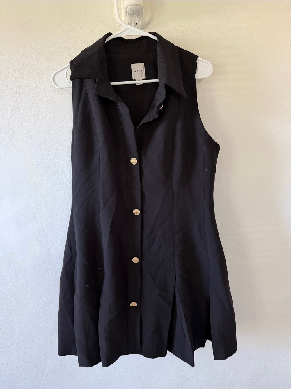 Sleeveless Black Button-Front Dress by